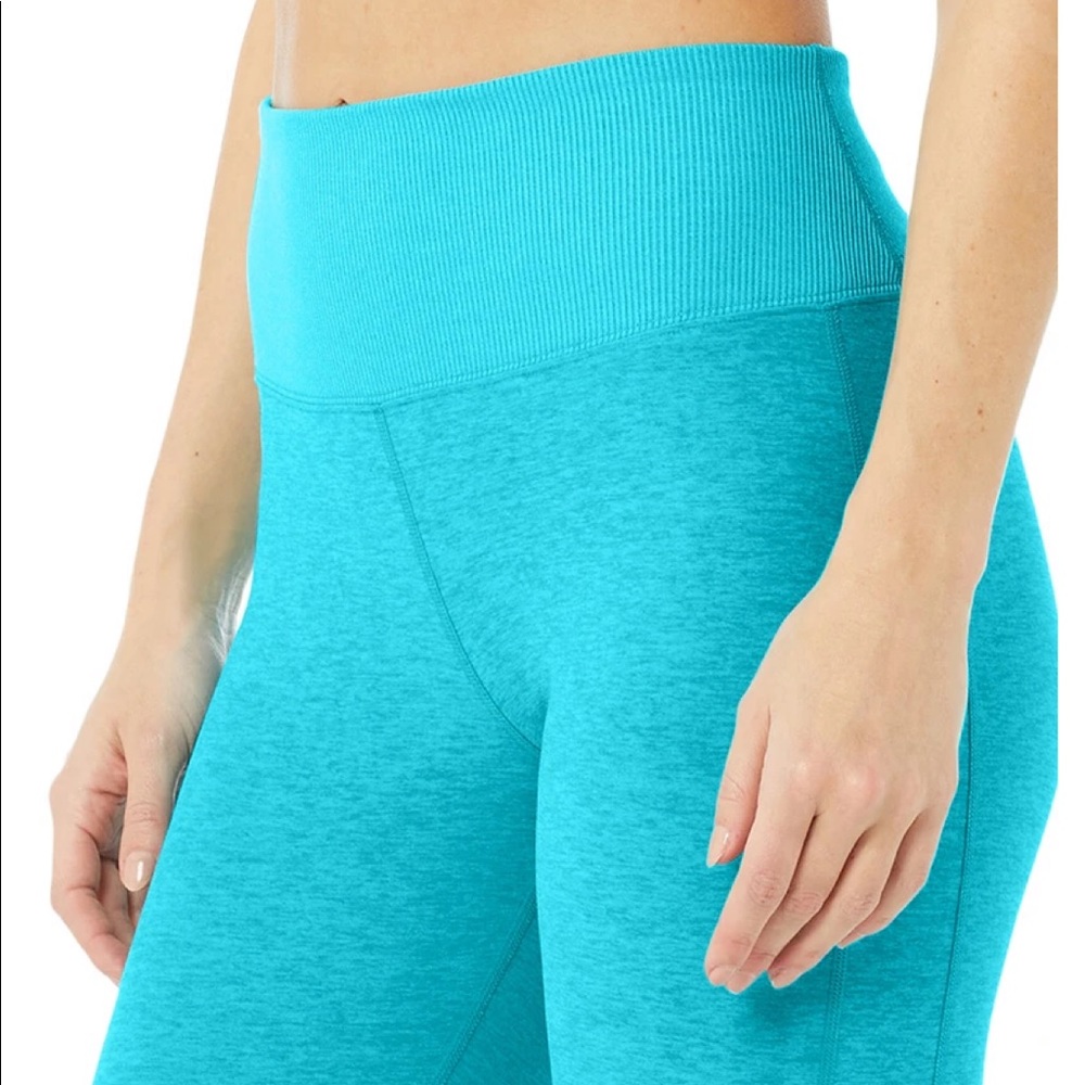 Alo yoga High-Waist Alosoft Lounge Legging - Picture 4 of 10